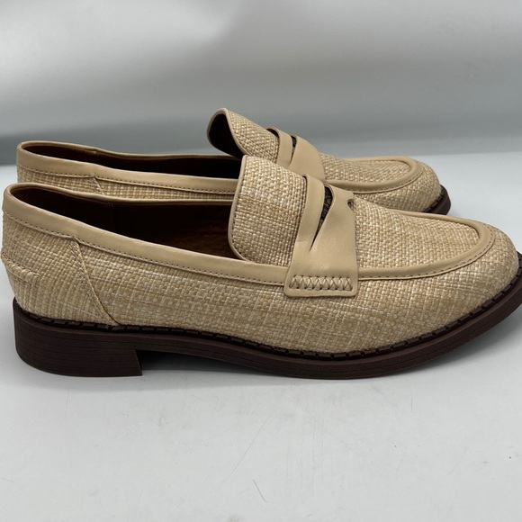 Zodiac Cream and Tan Textured Loafers - Picture 6 of 8